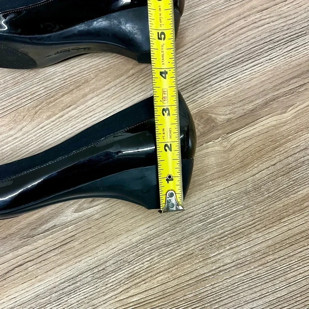 Salvador Ferragamo Patent Leather Heel Size 7.5 B